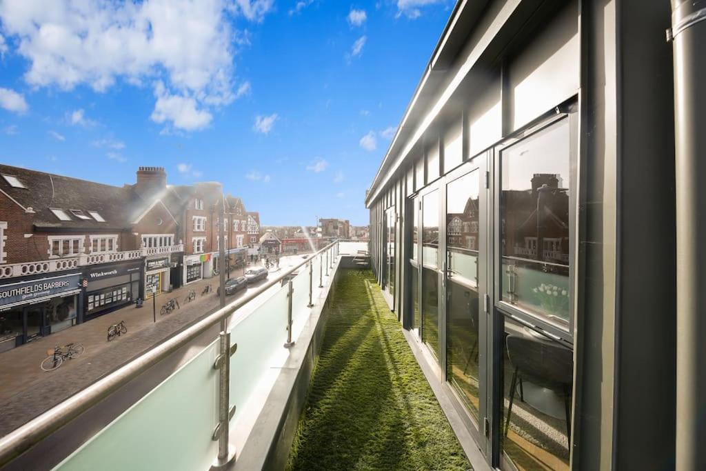 3Bed Penthouse 10Min To Wimbledon Tennis Courts 런던 외부 사진